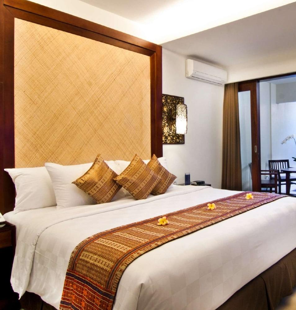 Western Kuta Hotel