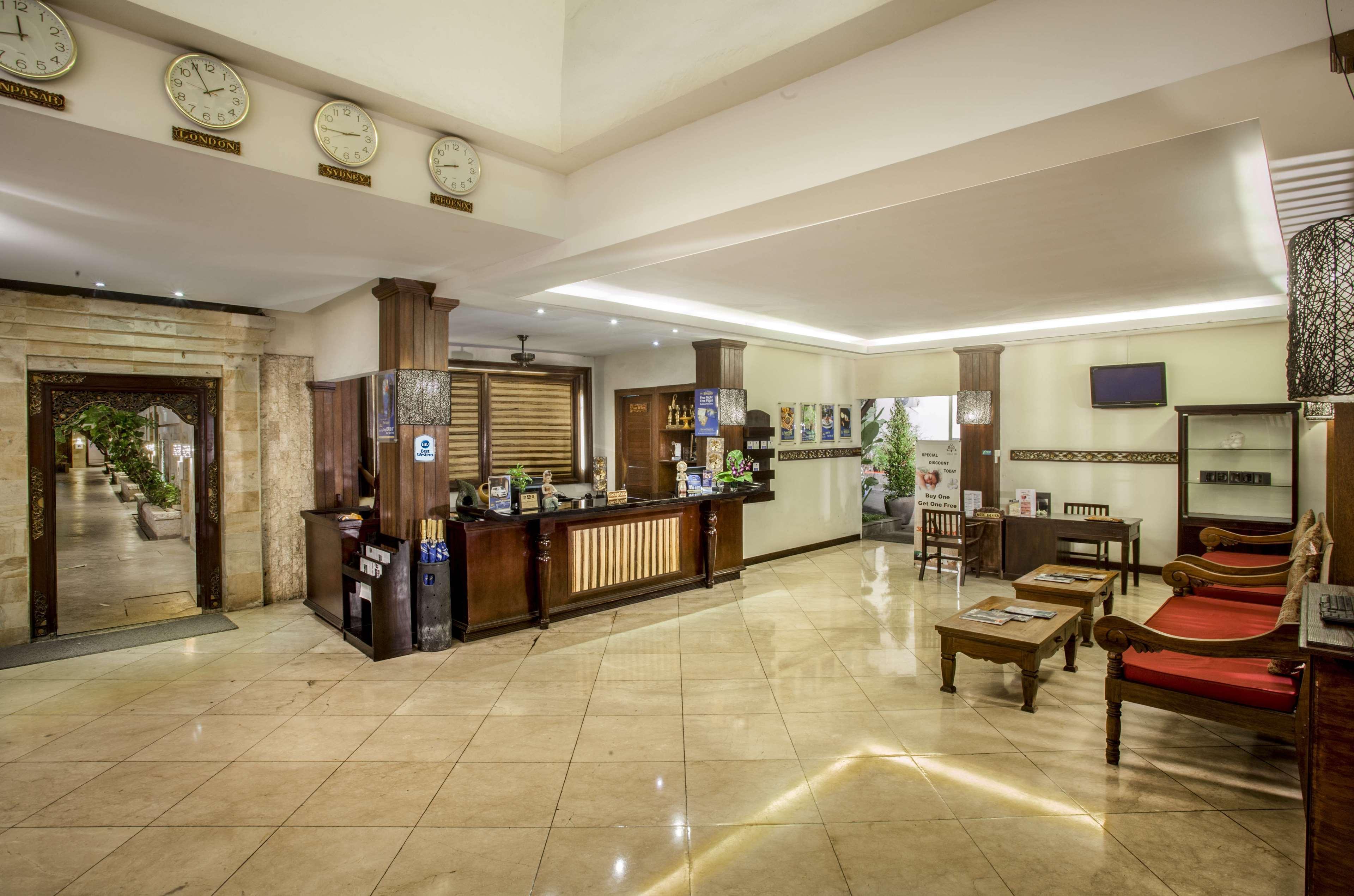 Western Kuta Hotel 4*